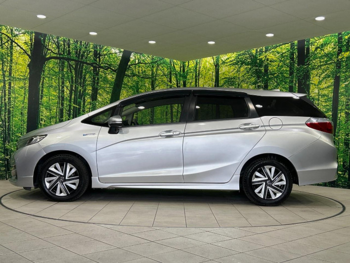 2015 Honda SHUTTLE DAA-GP7 (UW-6a360403c107e)[14]
