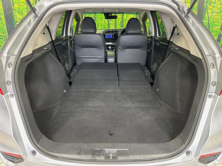 2015 Honda SHUTTLE DAA-GP7 (UW-6a360403c107e)[22]