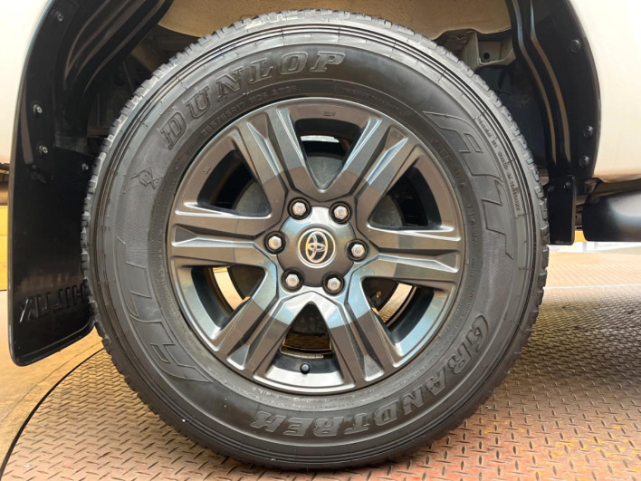 2021 Toyota Hilux 3DF-GUN125 (UW-6a36040da433a)[8]