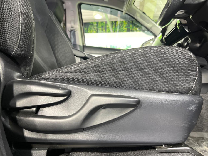 2023 Toyota Hilux 3DF-GUN125 (UW-6a36040e30f17)[21]