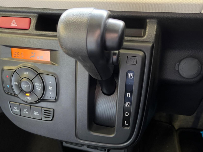 2015 Suzuki Alto DBA-HA36S (UW-6a360412dafef)[15]
