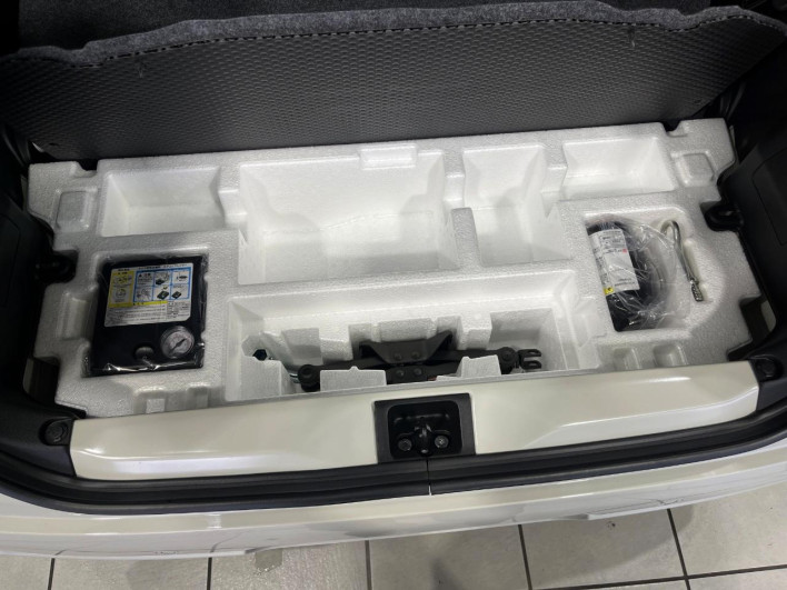 2022 Suzuki Alto 3BA-HA37S (UW-6a36041571a71)[28]