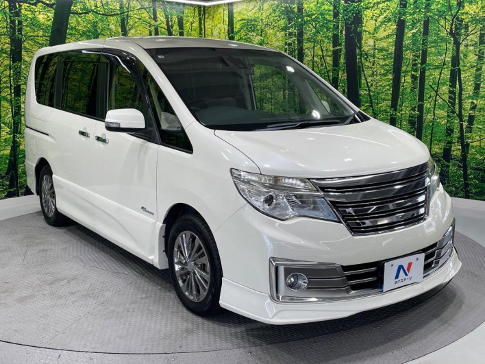 2014 Nissan Serena DAA-HC26 (UW-6a360416e468a)[20]