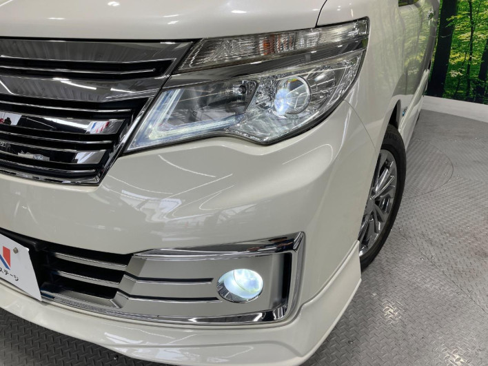 2014 Nissan Serena DAA-HC26 (UW-6a360416e468a)[7]