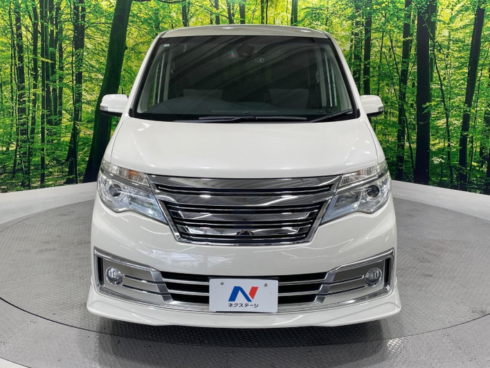 2014 Nissan Serena DAA-HC26 (UW-6a360416e468a)[21]