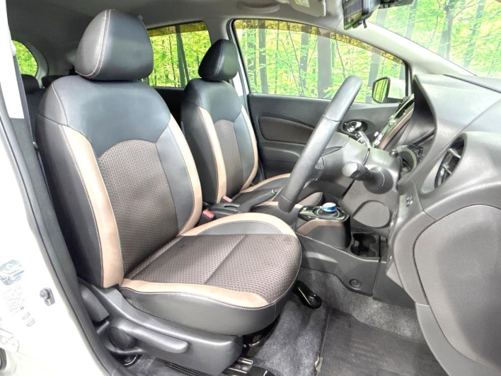 2016 Nissan Note DAA-HE12 (UW-6a360417e78f2)[12]