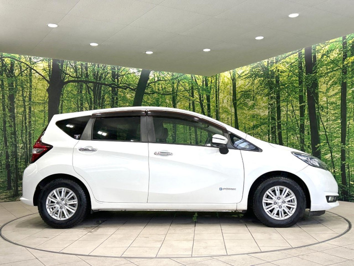2016 Nissan Note DAA-HE12 (UW-6a360417e78f2)[28]