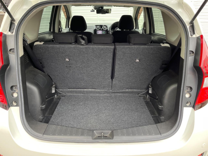 2017 Nissan Note DAA-HE12 (UW-6a3604192d037)[23]