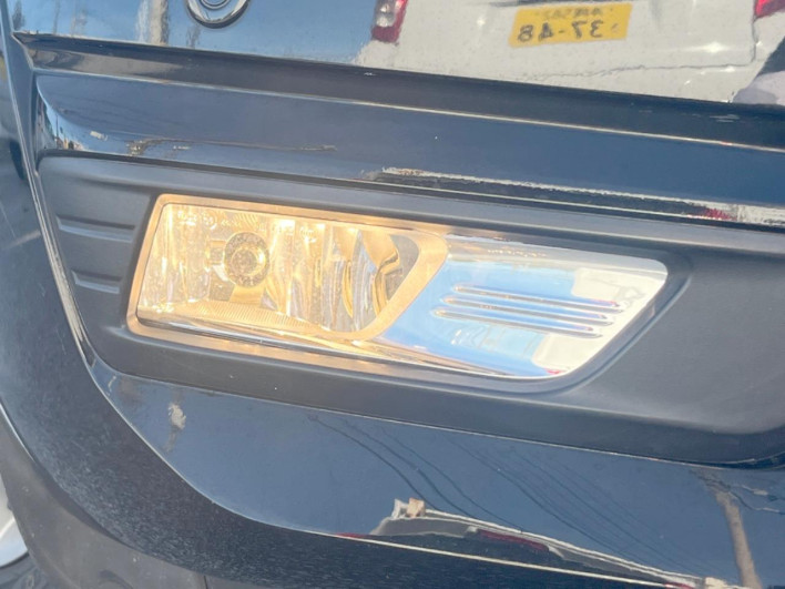 2018 Nissan Note DAA-HE12 (UW-6a360419308df)[15]