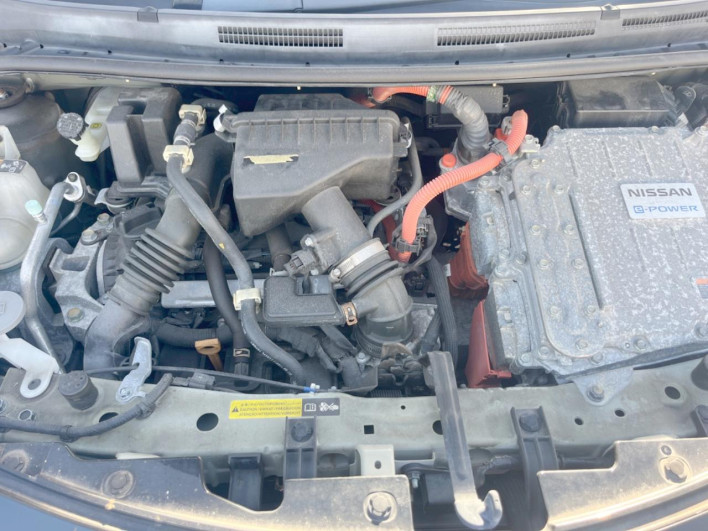 2018 Nissan Note DAA-HE12 (UW-6a360419308df)[4]