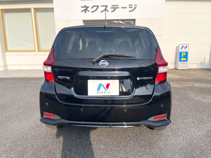 2018 Nissan Note DAA-HE12 (UW-6a36041a43cb8)[11]