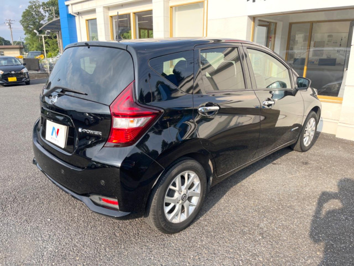 2018 Nissan Note DAA-HE12 (UW-6a36041a43cb8)[15]