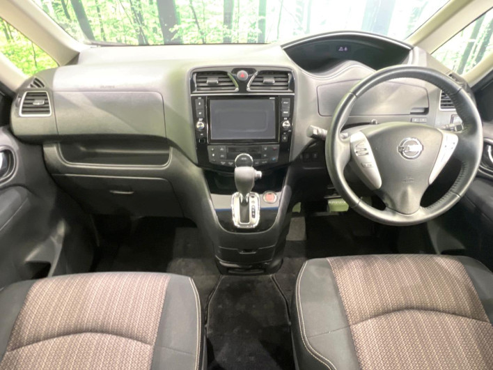 2016 Nissan Serena DAA-HFC26 (UW-6a360422eabbc)[29]