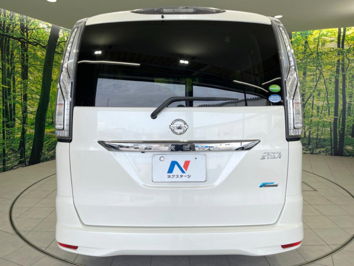2016 Nissan Serena DAA-HFC26 (UW-6a360422eabbc)[15]