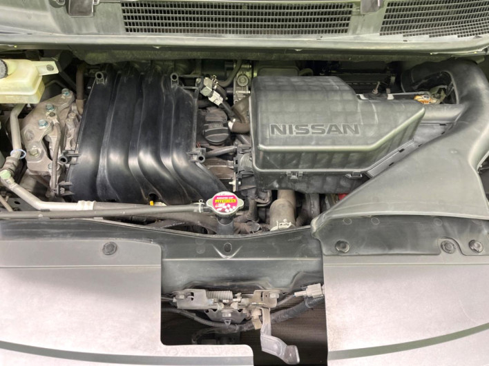 2016 Nissan Serena DAA-HFC26 (UW-6a360422eabbc)[5]