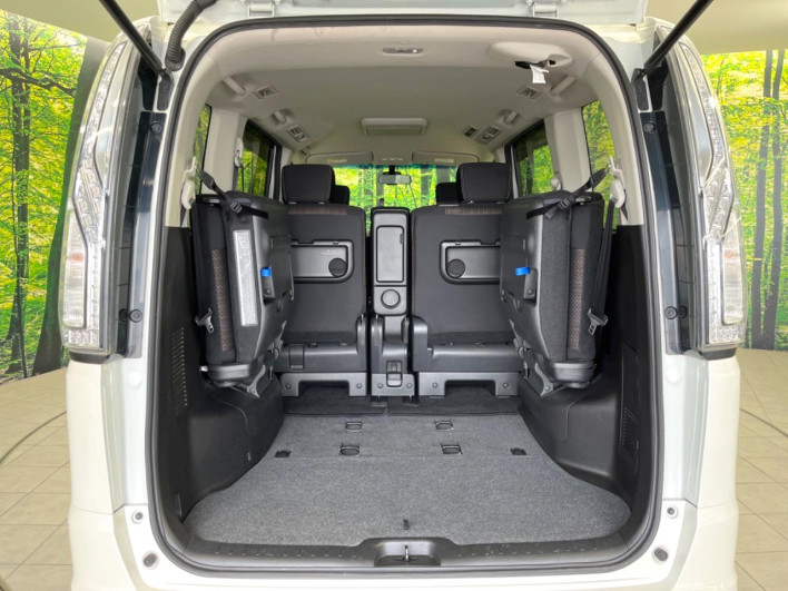 2016 Nissan Serena DAA-HFC26 (UW-6a360422eabbc)[21]