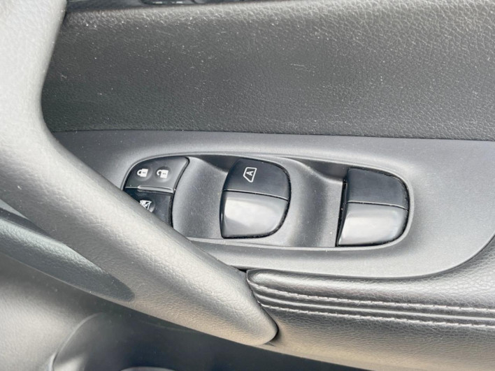 2016 Nissan X-Trail DAA-HNT32 (UW-6a36042a219b7)[22]