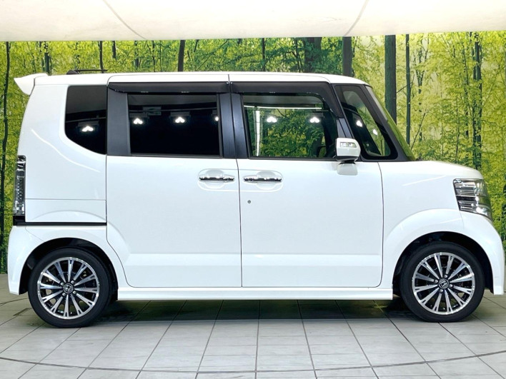 2017 Honda N-BOX CUSTOM DBA-JF1 (UW-6a3604380d854)[24]