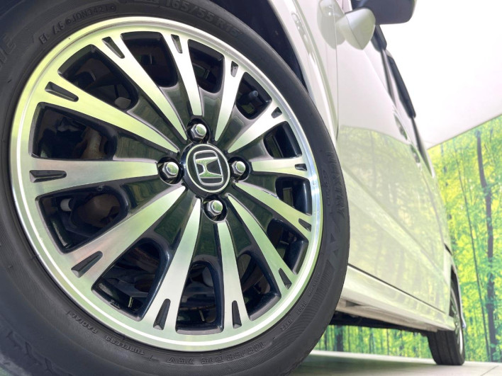 2017 Honda N-BOX CUSTOM DBA-JF1 (UW-6a3604380d854)[9]
