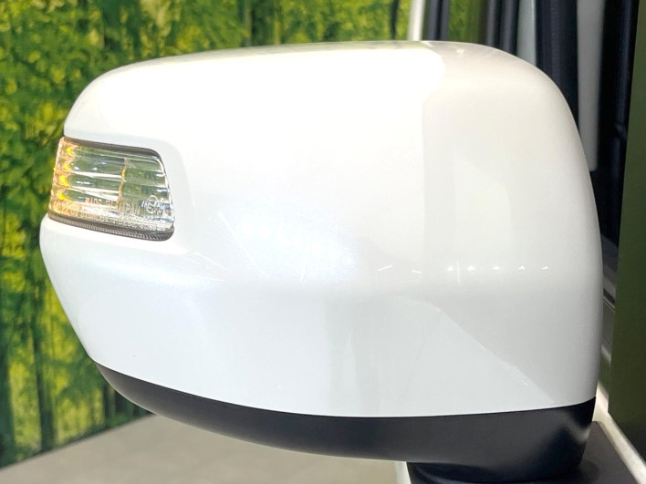 2017 Honda N-BOX CUSTOM DBA-JF1 (UW-6a3604380d854)[5]