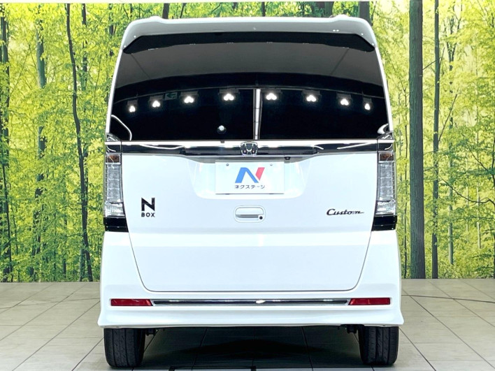 2017 Honda N-BOX CUSTOM DBA-JF1 (UW-6a3604380d854)[26]