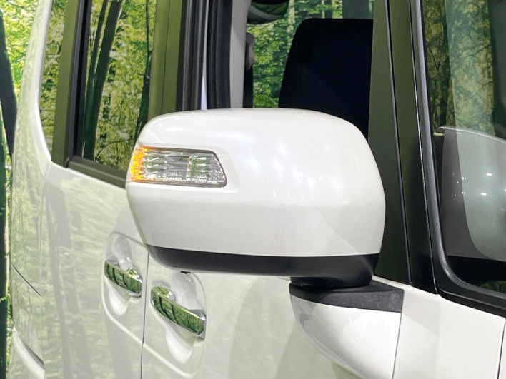 2015 Honda N-BOX CUSTOM DBA-JF2 (UW-6a360438b4087)[14]