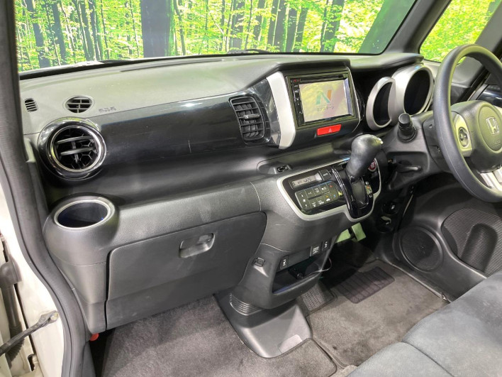 2015 Honda N-BOX CUSTOM DBA-JF2 (UW-6a360438b4087)[23]