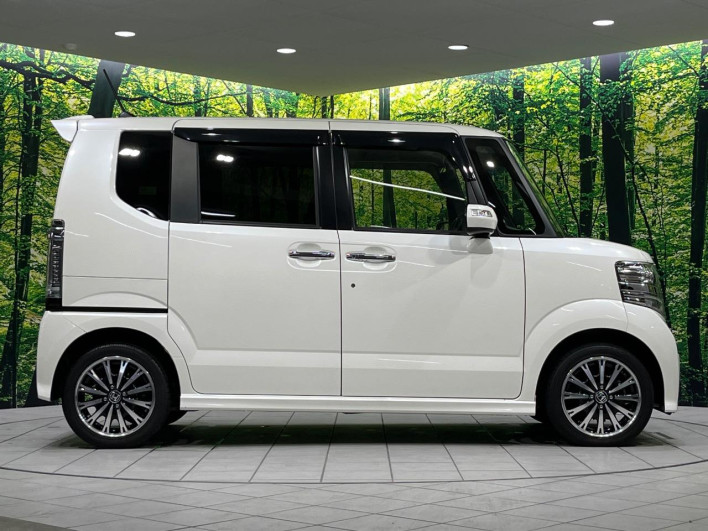 2016 Honda N-BOX CUSTOM DBA-JF2 (UW-6a36043a56a11)[24]