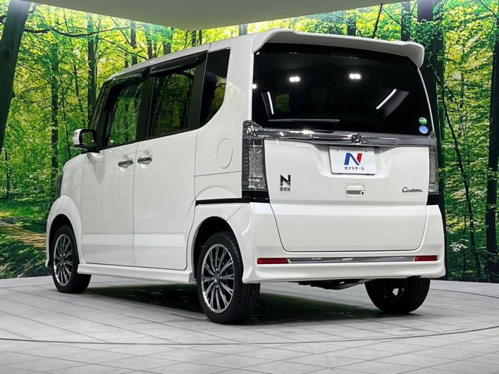 2016 Honda N-BOX CUSTOM DBA-JF2 (UW-6a36043a56a11)[13]
