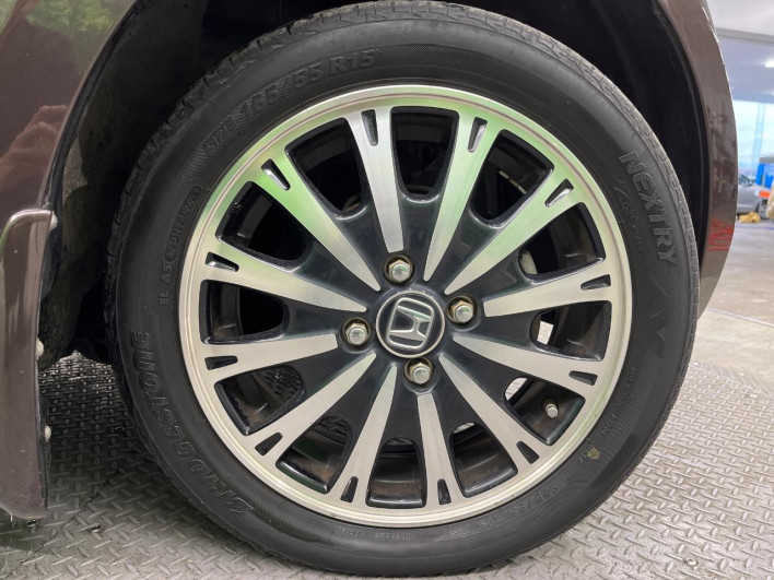 2015 Honda N-BOX Slash DBA-JF2 (UW-6a36043a9c976)[13]