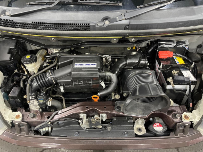 2015 Honda N-BOX Slash DBA-JF2 (UW-6a36043a9c976)[4]
