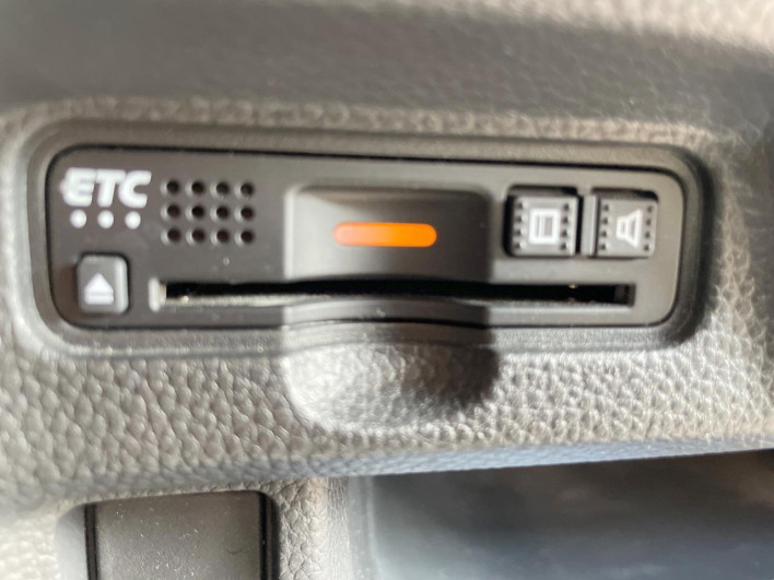 2018 Honda N-BOX CUSTOM DBA-JF3 (UW-6a36043cc747d)[22]
