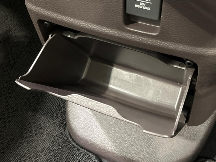 2018 Honda N-BOX DBA-JF3 (UW-6a36043d6fb43)[25]
