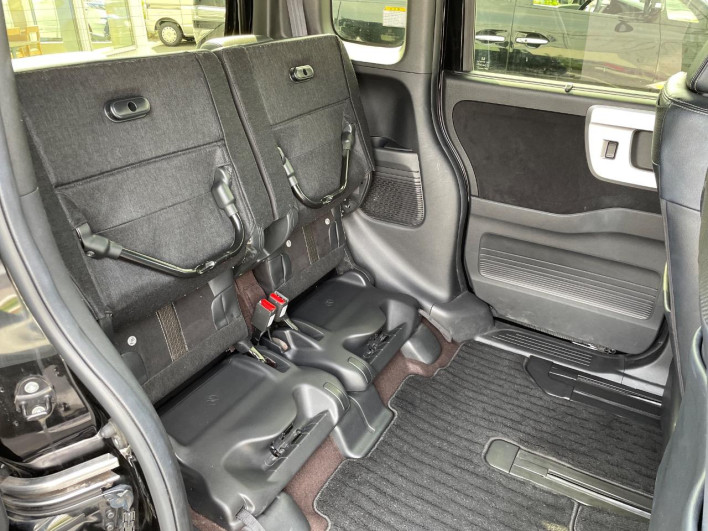 2017 Honda N-BOX CUSTOM DBA-JF3 (UW-6a3604414afab)[28]