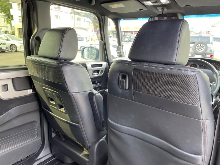 2017 Honda N-BOX CUSTOM DBA-JF3 (UW-6a3604414afab)[17]
