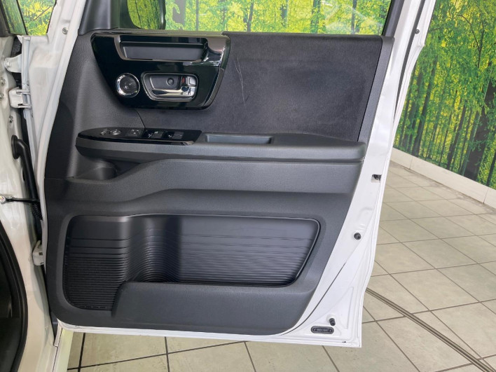 2021 Honda N-BOX CUSTOM 6BA-JF3 (UW-6a360443814bb)[18]