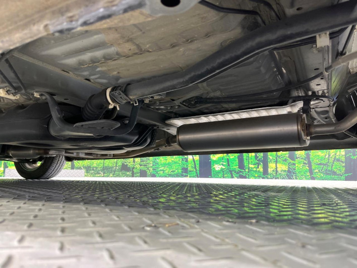 2021 Honda N-BOX CUSTOM 6BA-JF3 (UW-6a360445dc29a)[19]