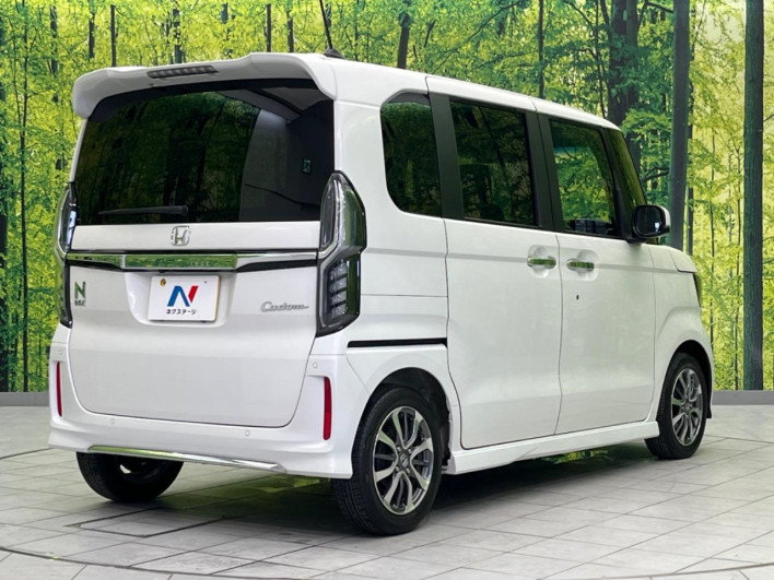 2022 Honda N-BOX CUSTOM 6BA-JF3 (UW-6a36044747b49)[27]