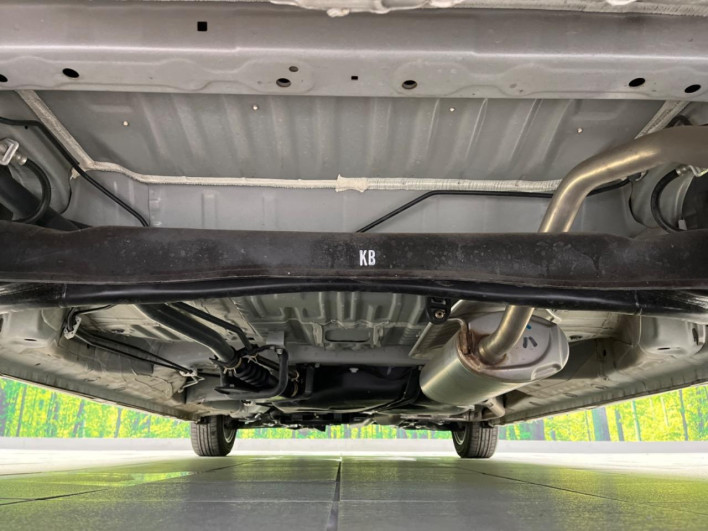 2022 Honda N-BOX CUSTOM 6BA-JF3 (UW-6a36044747b49)[18]