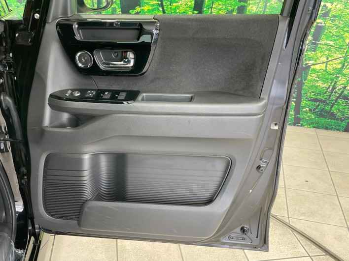 2023 Honda N-BOX CUSTOM 6BA-JF3 (UW-6a360448dfd71)[25]