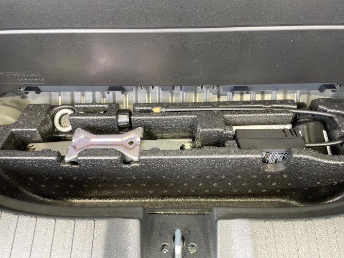 2023 Honda N-BOX CUSTOM 6BA-JF3 (UW-6a360448dfd71)[14]