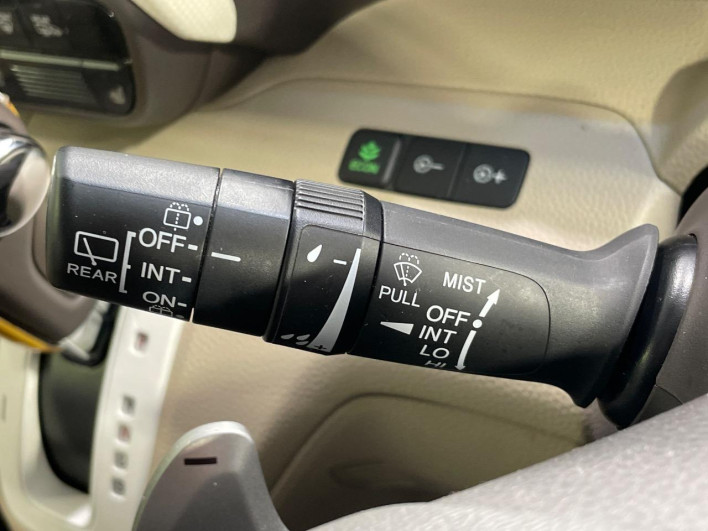 2017 Honda N-BOX DBA-JF4 (UW-6a36044adf2d2)[13]