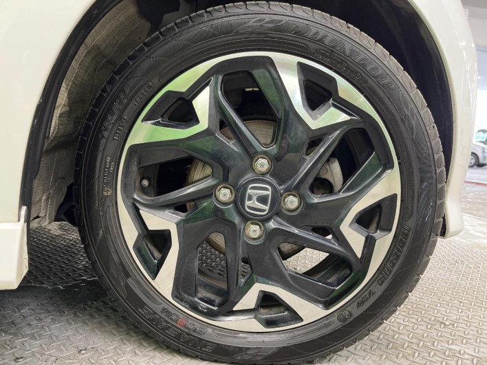 2019 Honda N-BOX CUSTOM DBA-JF4 (UW-6a36044b02d3f)[12]