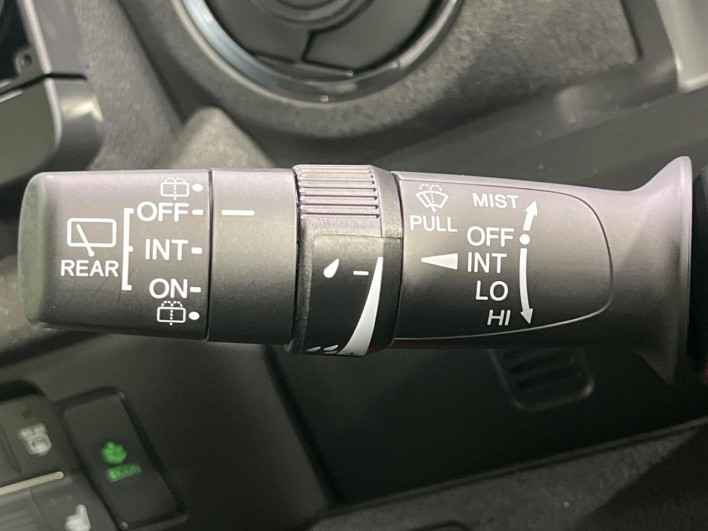 2023 Honda N-BOX CUSTOM 6BA-JF5 (UW-6a36044b75866)[27]