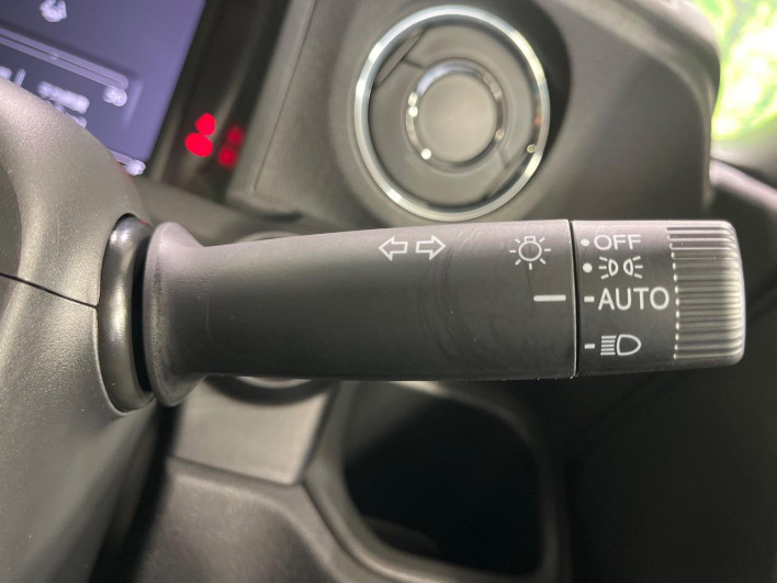 2023 Honda N-BOX CUSTOM 6BA-JF5 (UW-6a36044b75866)[29]