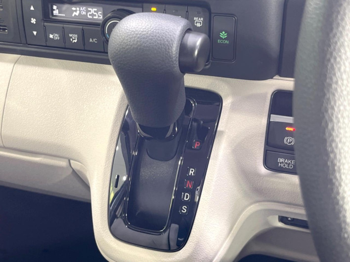 2024 Honda N-BOX 6BA-JF5 (UW-6a36044dd5882)[24]