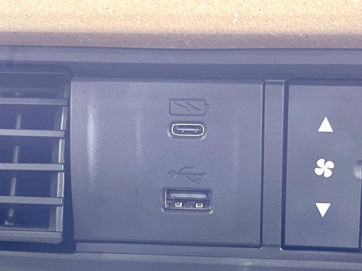 2024 Honda N-BOX 6BA-JF5 (UW-6a36044dd5882)[26]