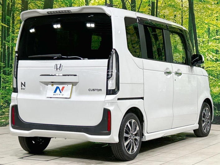 2024 Honda N-BOX CUSTOM 6BA-JF5 (UW-6a3604502d7f7)[17]