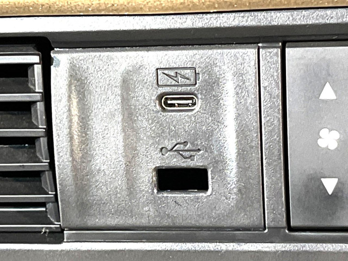 2024 Honda N-BOX 6BA-JF6 (UW-6a3604595bb32)[15]