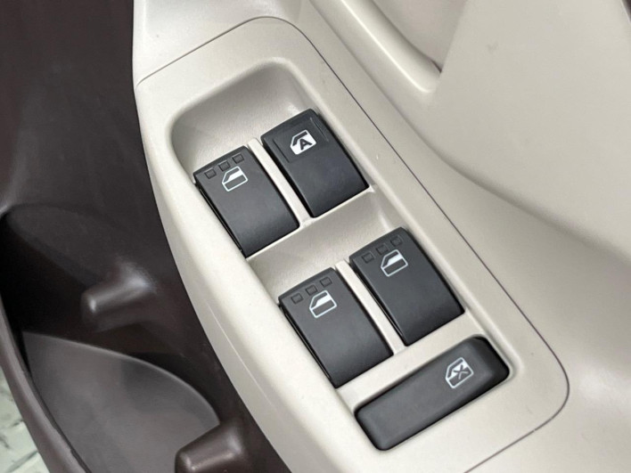 2013 Toyota Passo DBA-KGC30 (UW-6a36046d8432f)[19]